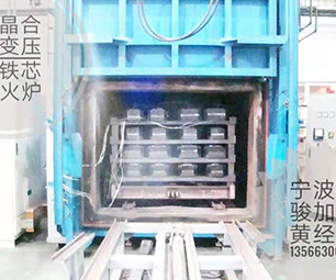 Amorphous alloy core annealing furnace